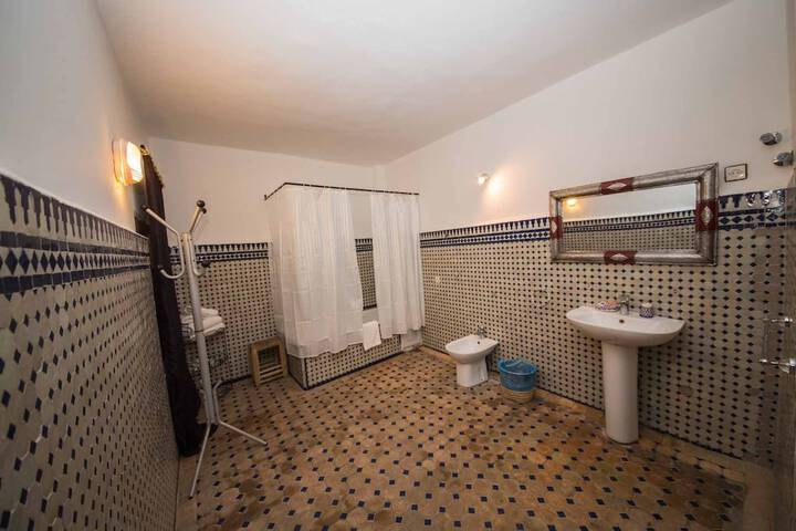 Room 20 of 32