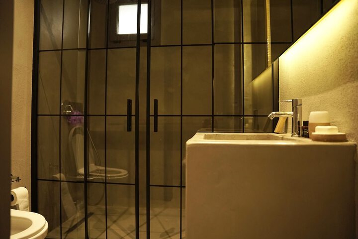 Room 22 of 71