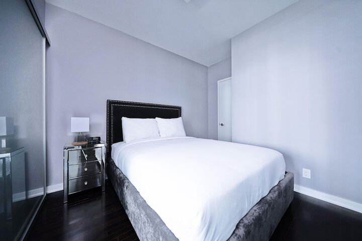 Room 26 of 195