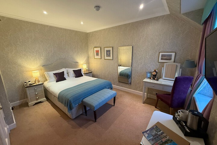 Room 17 of 79