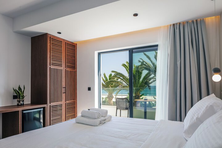 Room 3 of 51