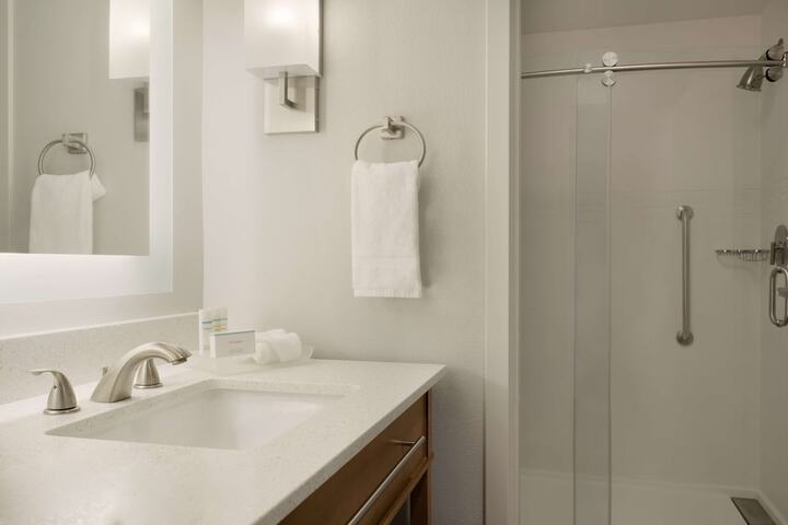 Bathroom shower