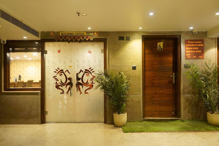 Hotel Interior 10 of 48