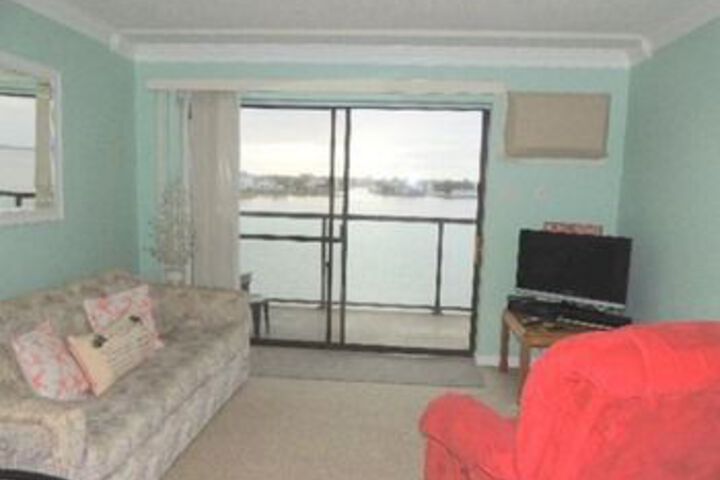 Image of Harbour Sails 303 by RedAwning