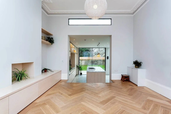 Terrace/Patio 7 of 16