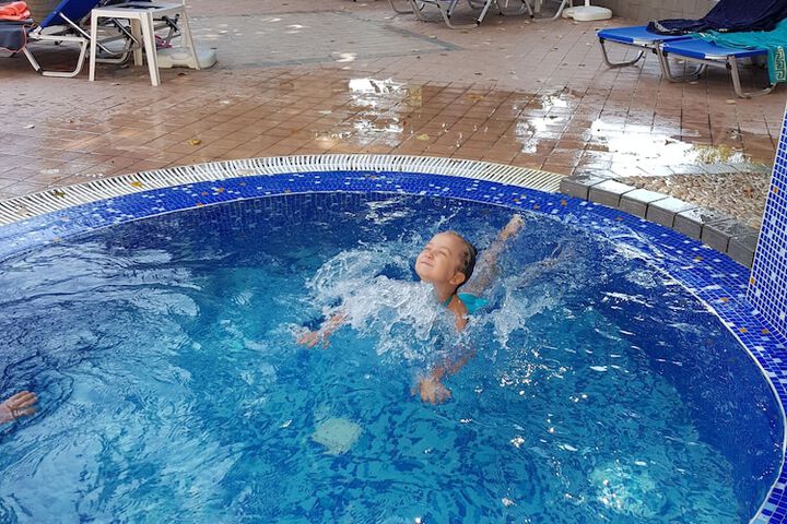 Pool 71 of 113