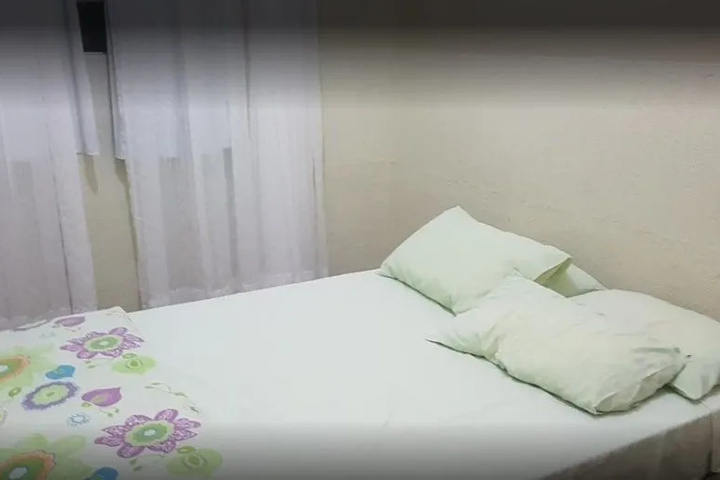 Room 5 of 7