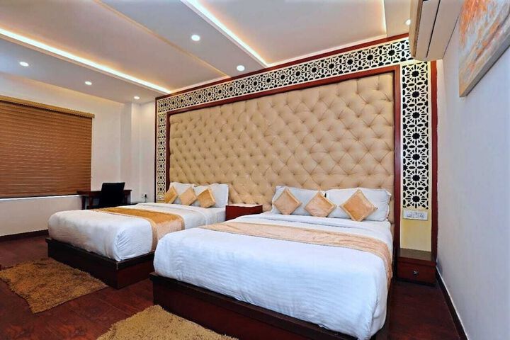 Room 54 of 115