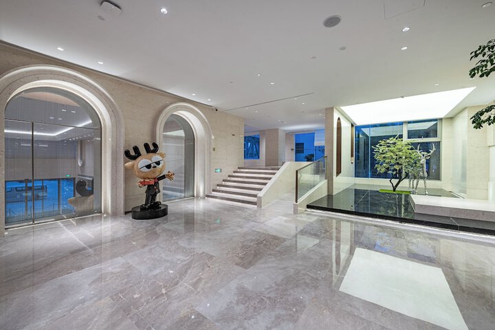 Hotel Interior 136 of 143
