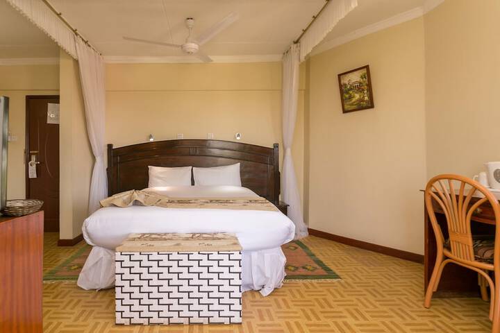 Room 15 of 57