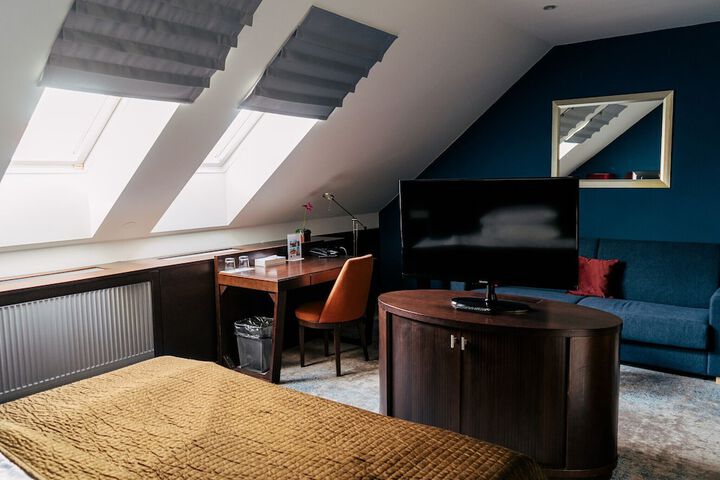 Room 15 of 46