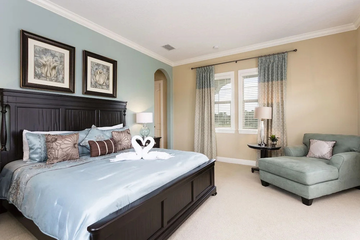 Room 2 of 19