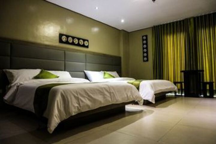 Room 8 of 54