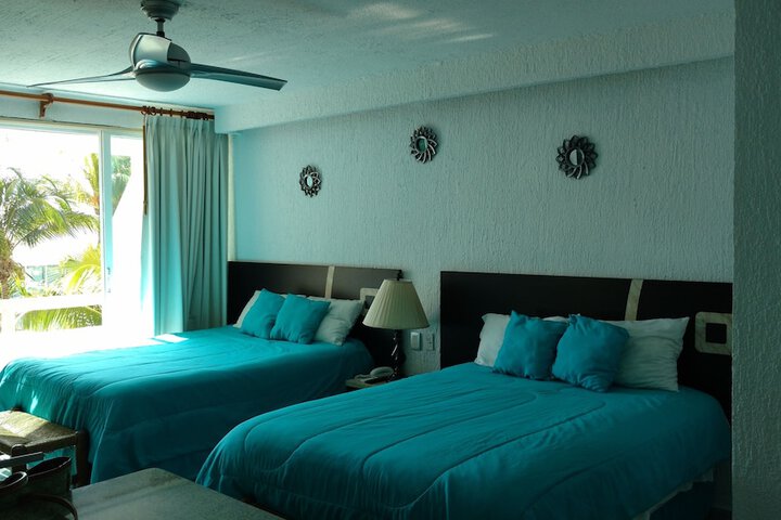 Room 5 of 28