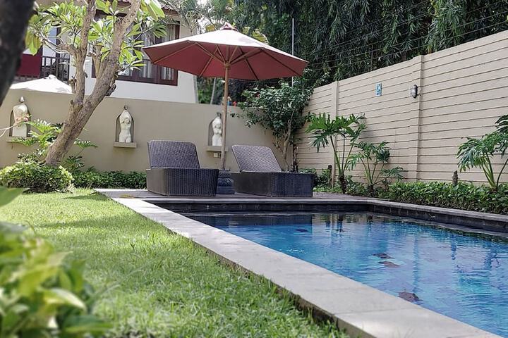 Pools & Facilities