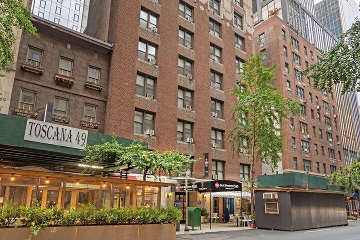 Best Western Plus Hospitality House New York | Bookonline.com