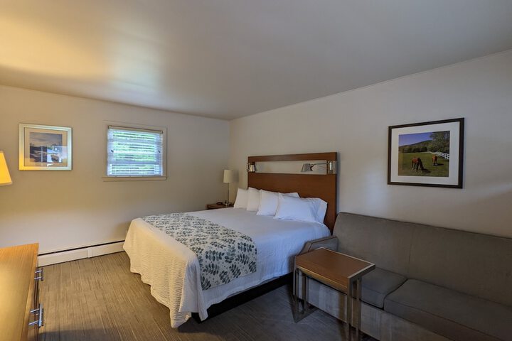 Room 27 of 58