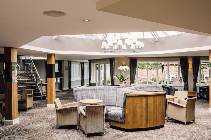 Guest Lobby