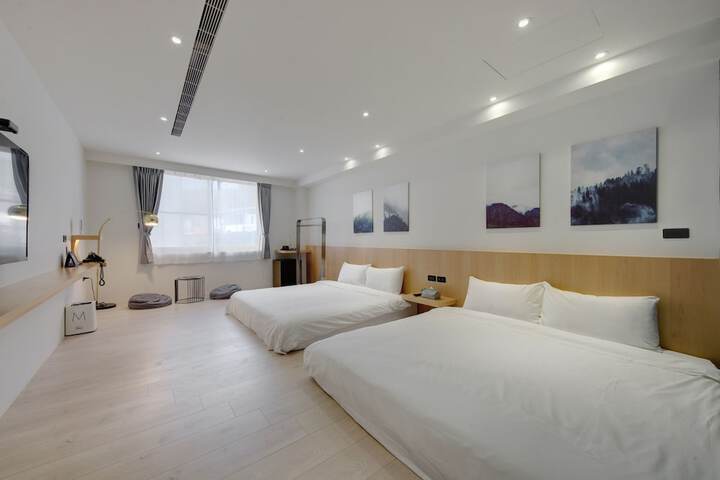 Room 45 of 145