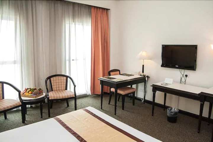 Room 15 of 43