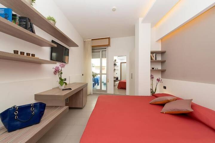 Room 2 of 9