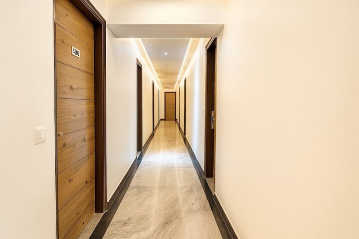 Hotel Interior 4 of 66