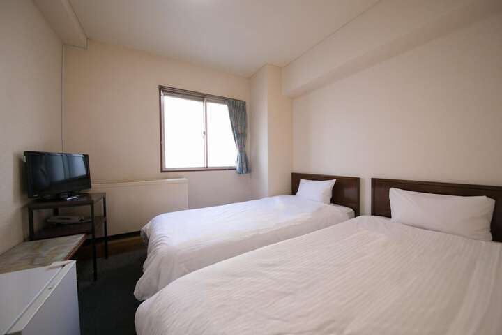 Room 14 of 29