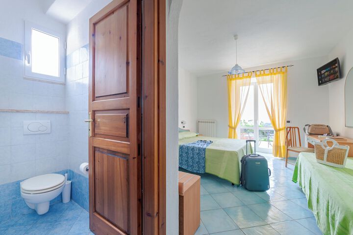 Room 30 of 63