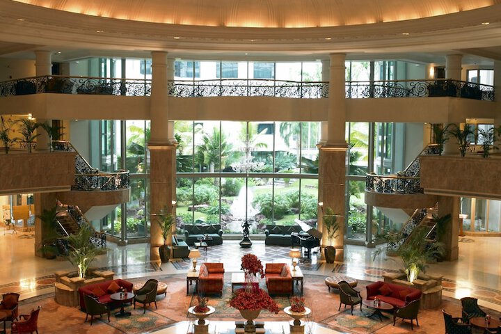 Entrance & Lobby
