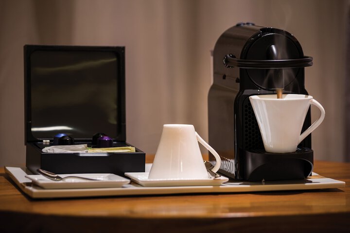 Breakfast/Coffee Service 22 of 79