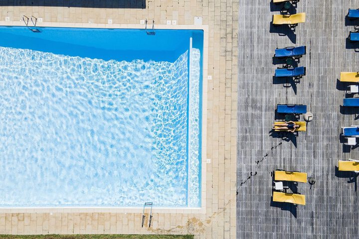 Hotel Pool