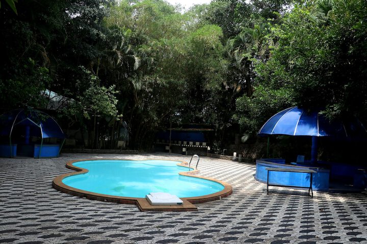 Pool 65 of 96