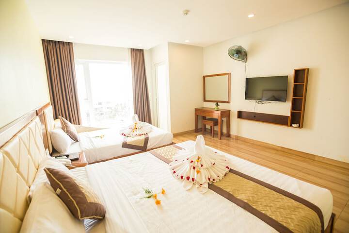 Room 18 of 34