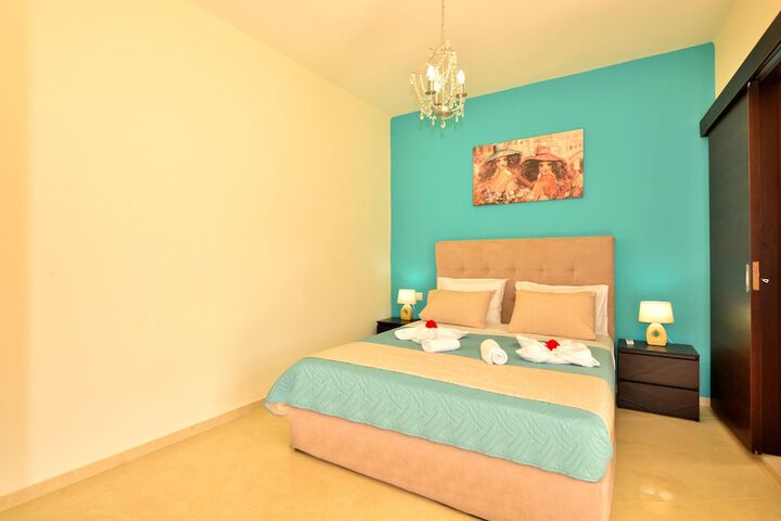 Room 10 of 44