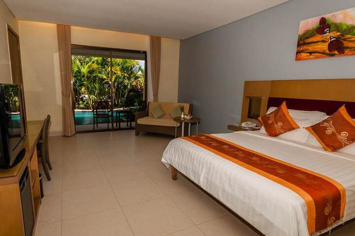 Room 15 of 33