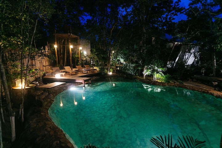 Pool 12 of 19