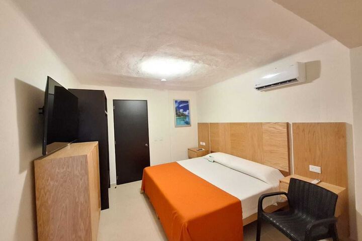Room 16 of 53