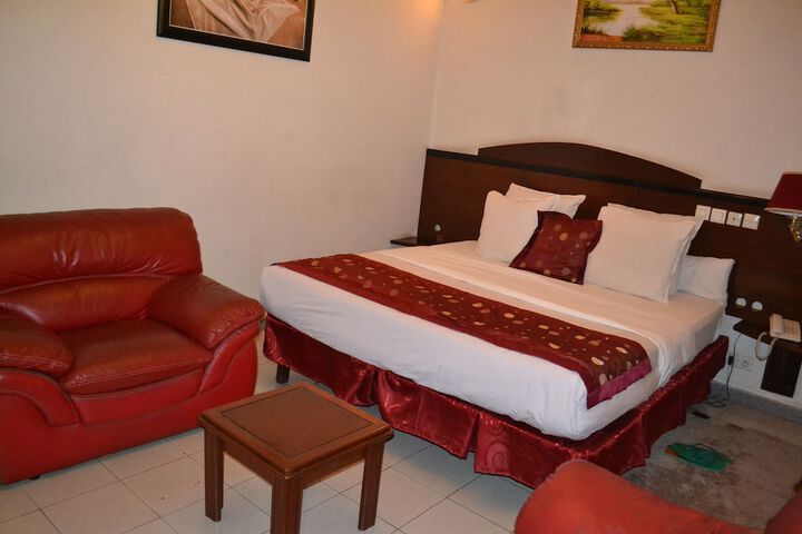 Room 8 of 23