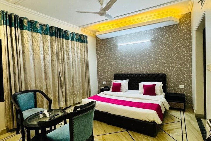 Room 58 of 79