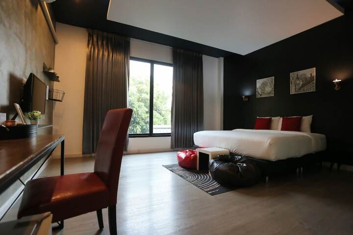 Room 41 of 105