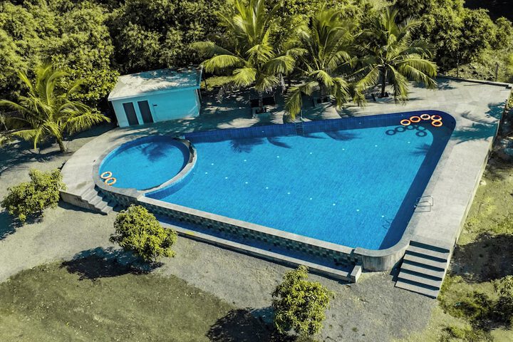 Pool 22 of 63