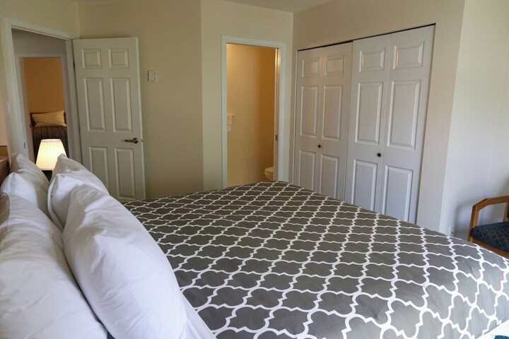 Room 62 of 176