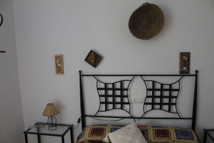 Room 8 of 43