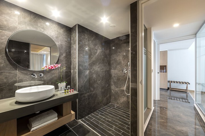 Bath Interior