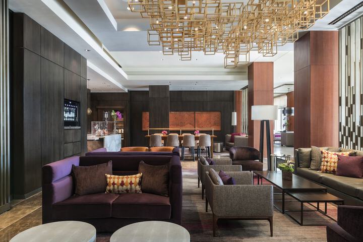 Lobby lounge