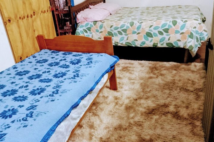 Room 6 of 33