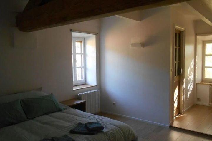 Room 4 of 19