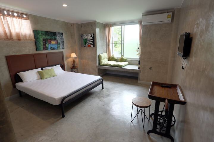Room 6 of 123