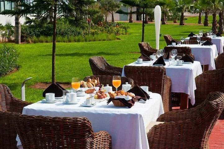 Breakfast/Coffee Service 22 of 25