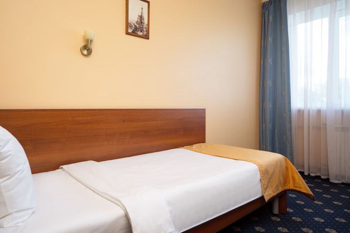 Room 29 of 49